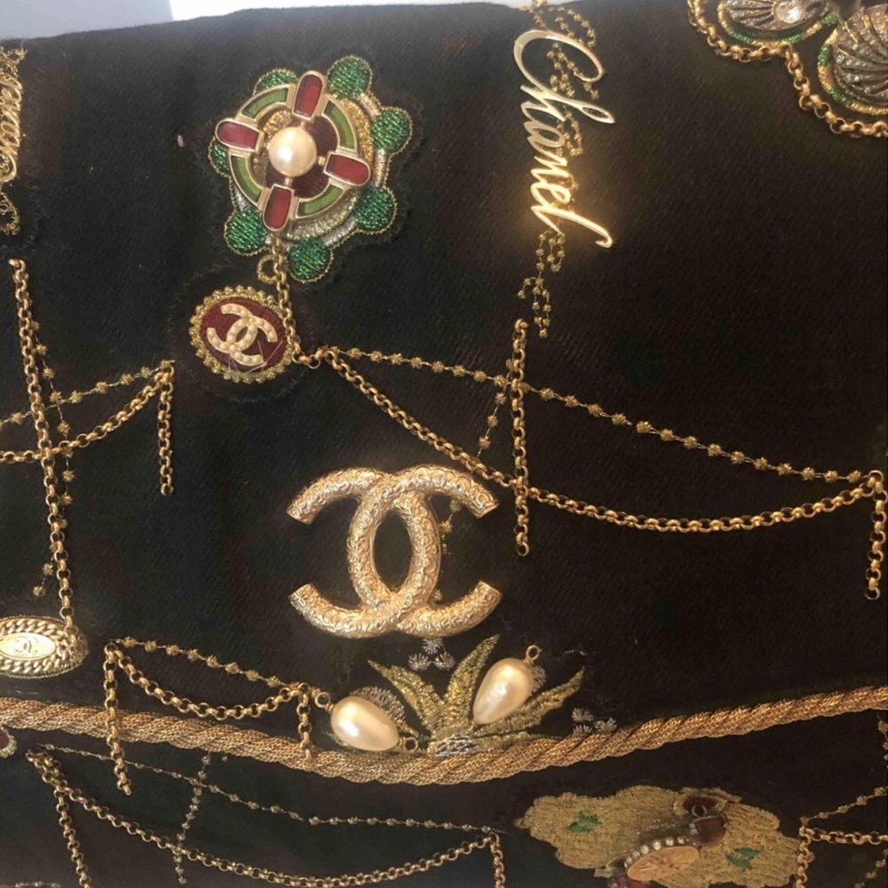 Auth CHANEL Denim Beads Pearls Jumbo Flap Bag RARE - Picture 3 of 16